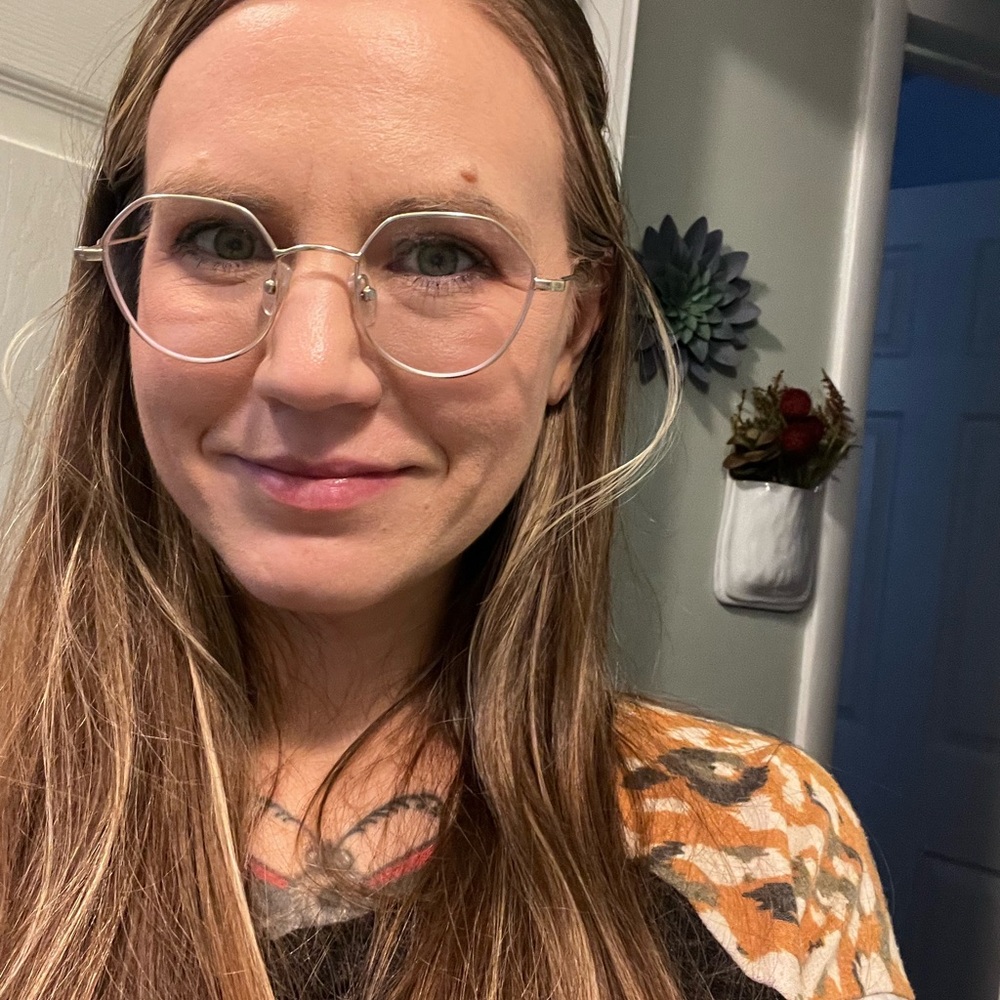 Meet your Posher, Brandi